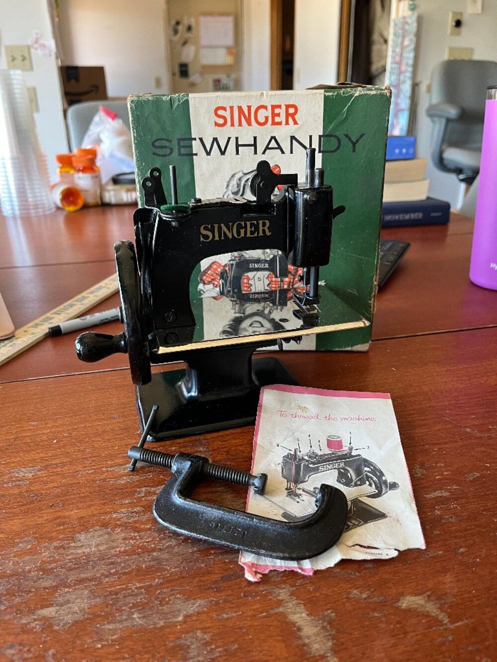Antique/Vintage Singer Sew Handy Sewing Machine - Classic USA Black